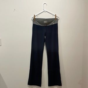 Navy Abercrombie & Fitch Yoga Pants size M